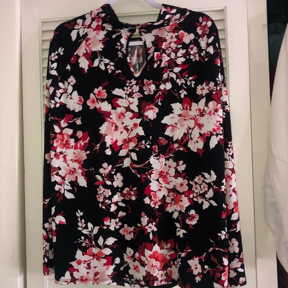 Liz Claiborne career top - Picture 2 of 6